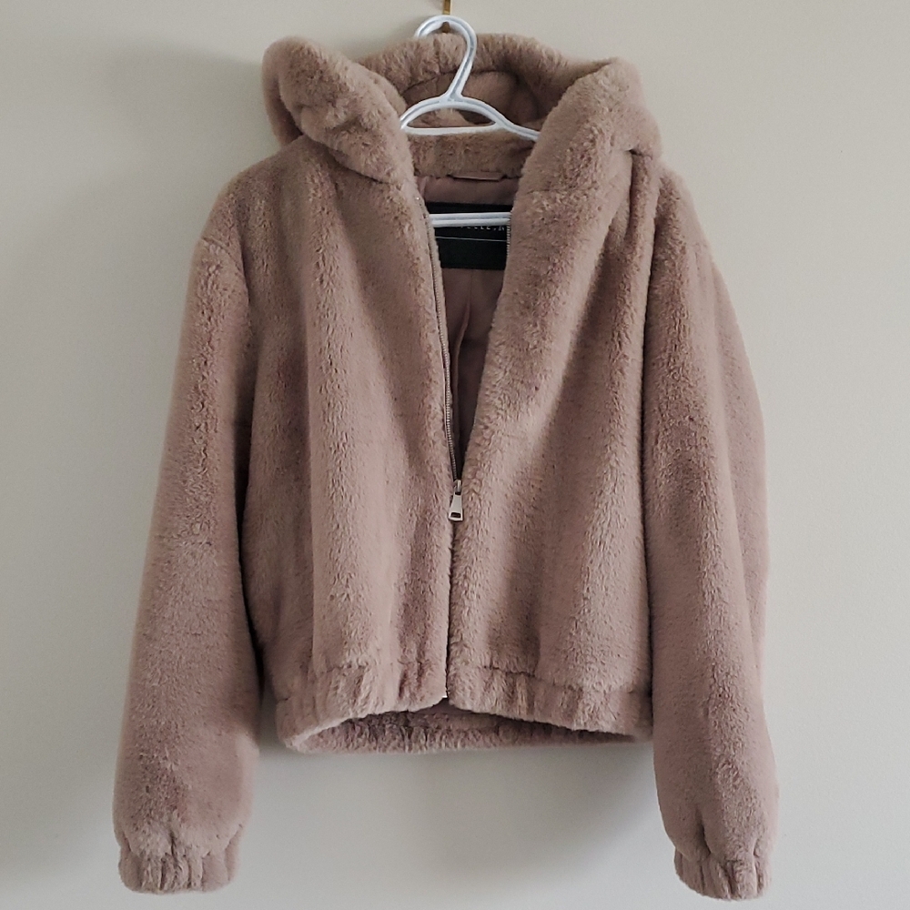 Bagatelle NYC Tan Faux Fur Hooded Sherpq Jacket Sz S Cosy Cute Barbiecore Girly